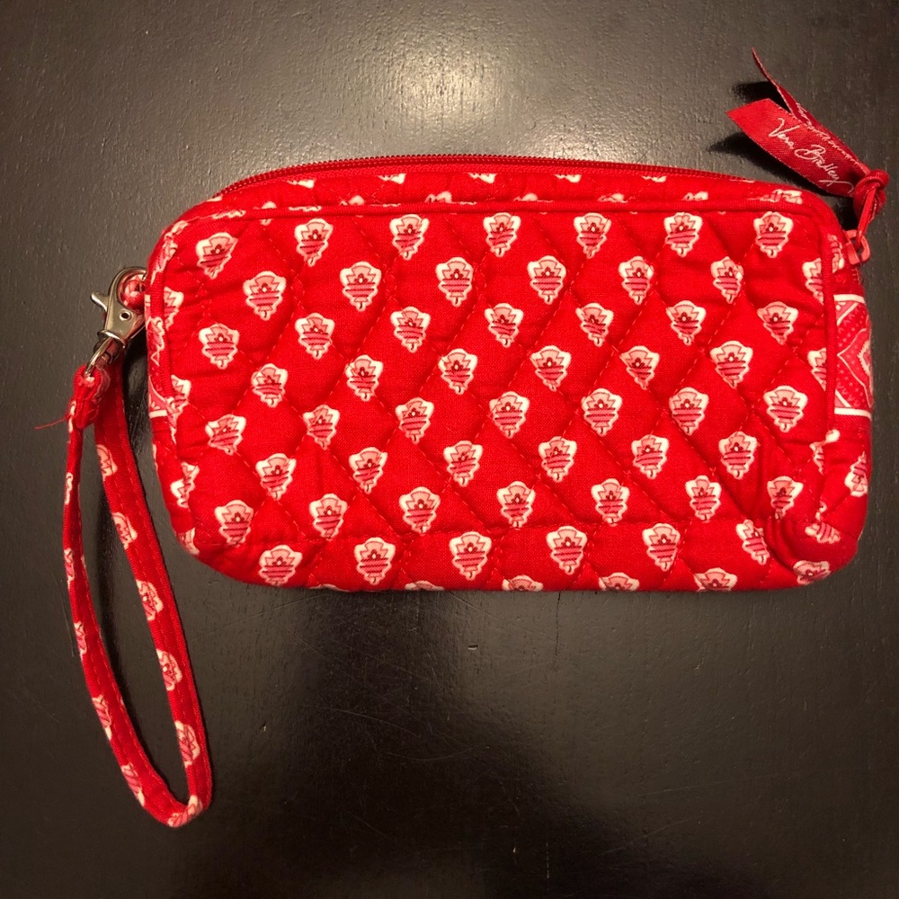 Vera Bradley wristlet in Nantucket red